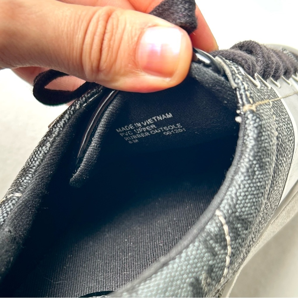 Michael Kors Juno Stripe Lace Up Sneakers black and white - Picture 6 of 8